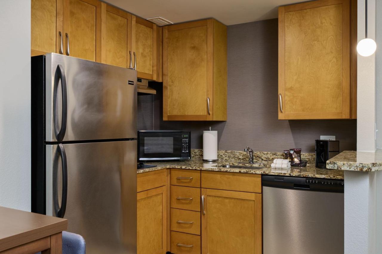 King Studio with City View at Residence Inn Arlington Capital View