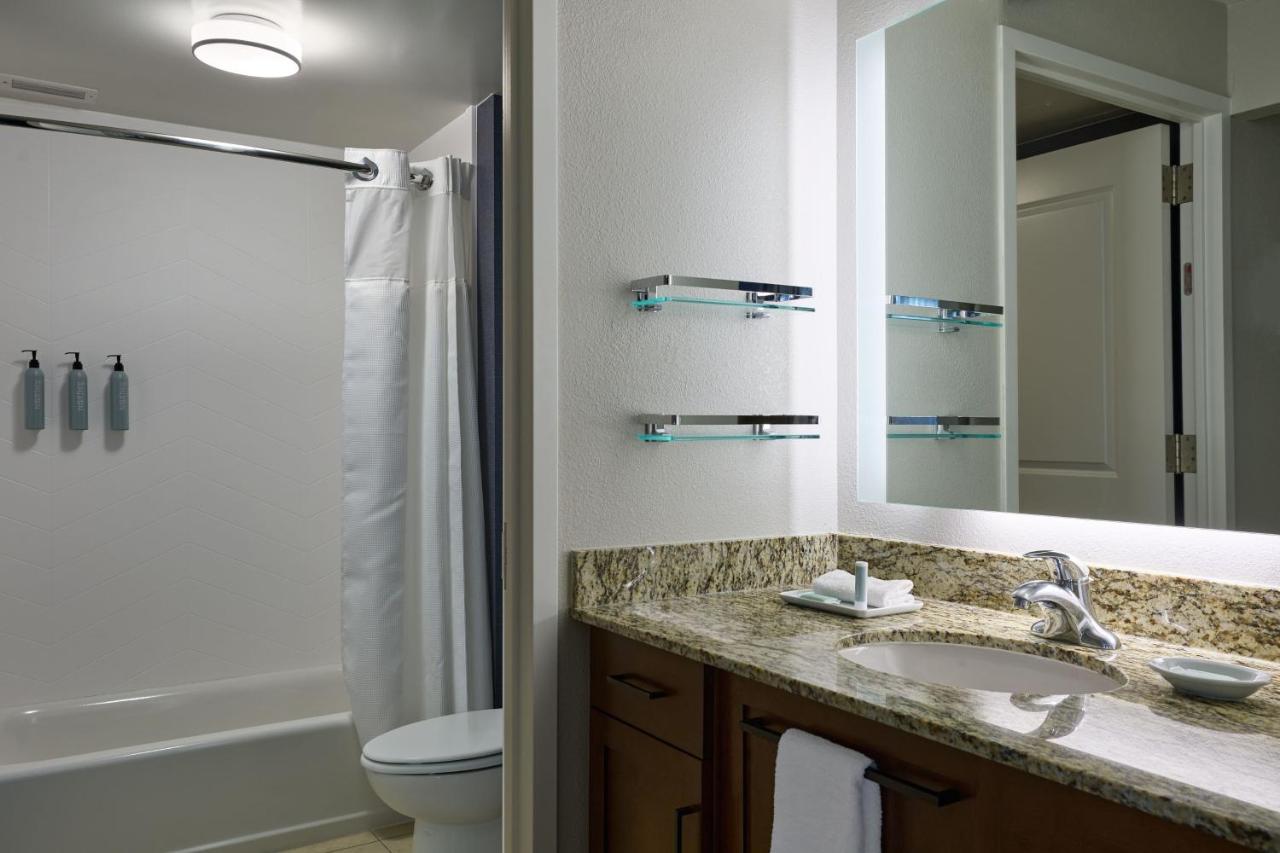 King Studio with City View at Residence Inn Arlington Capital View