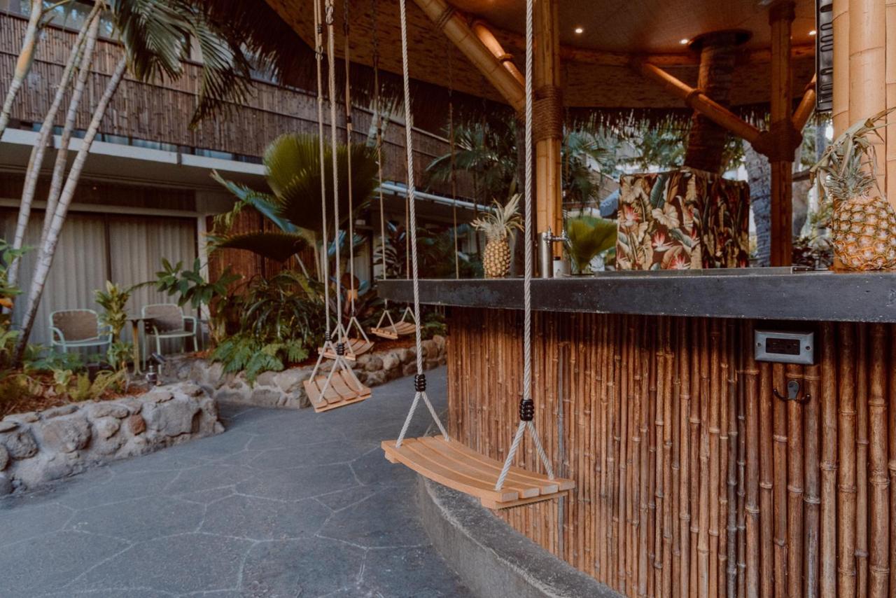 | White Sands Hotel