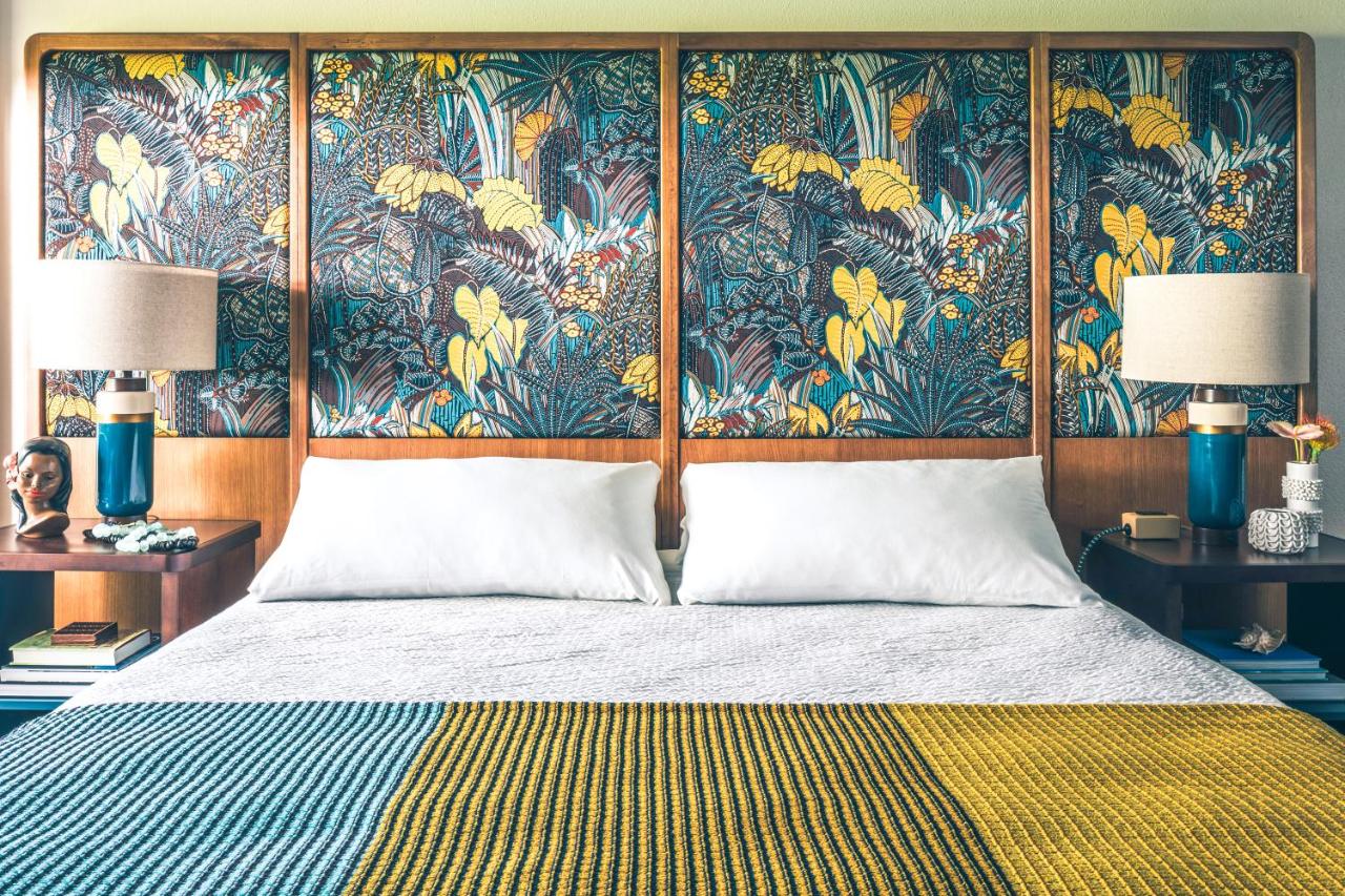 | White Sands Hotel