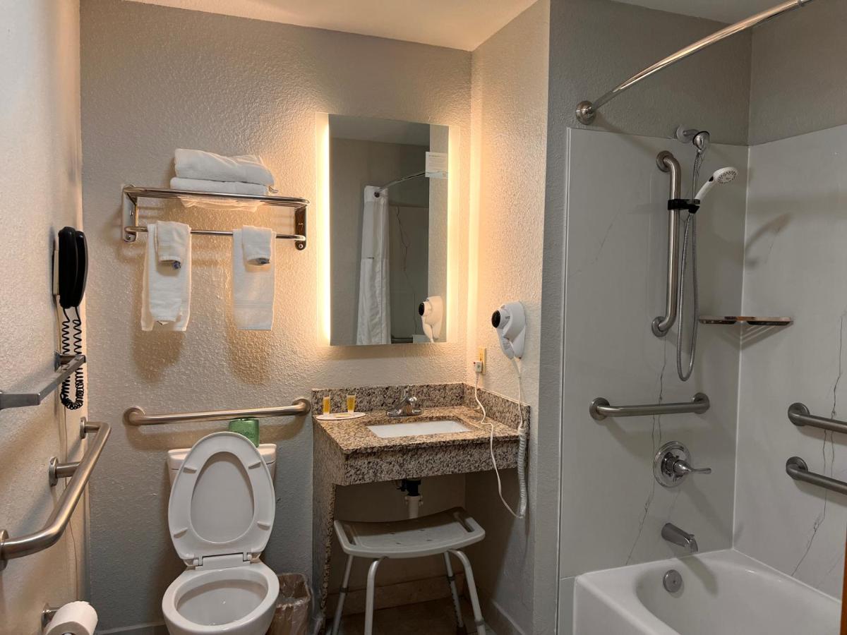  | Super 8 by Wyndham Elizabethtown