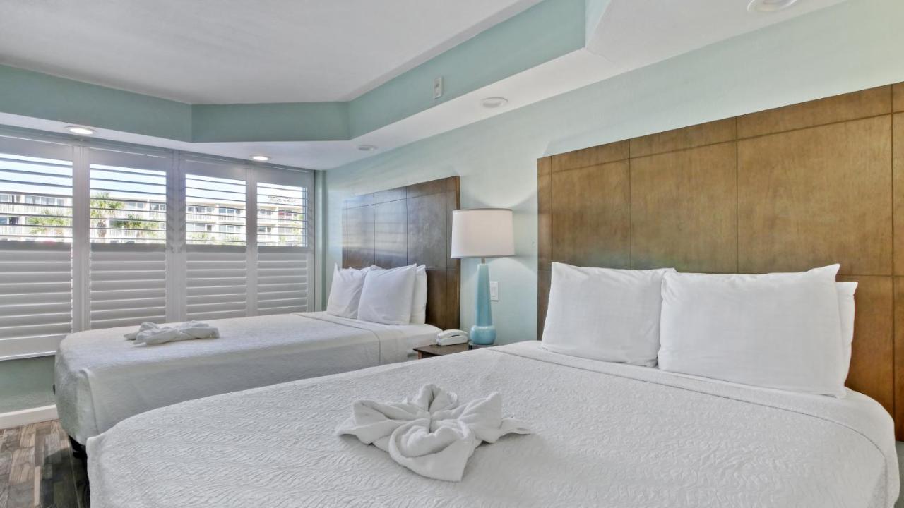 Double Room with City View at Boardwalk Inn and Suites
