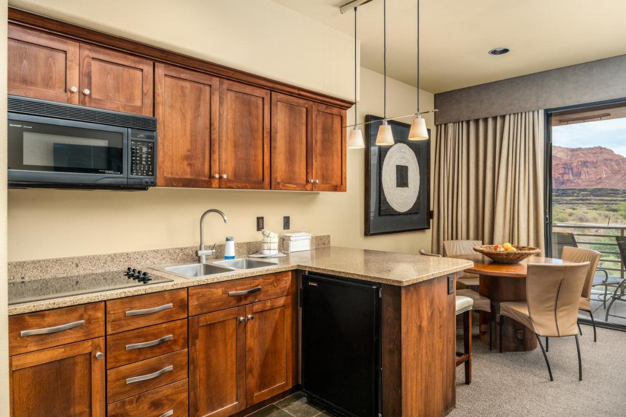 One-Bedroom Villa with King Bed at Red Mountain Resort