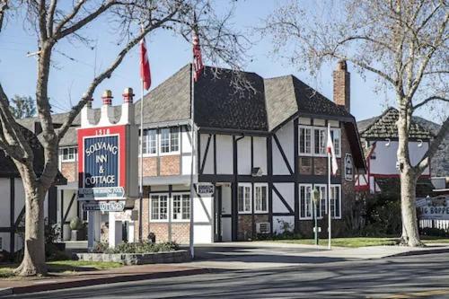  | Solvang Inn & Cottages