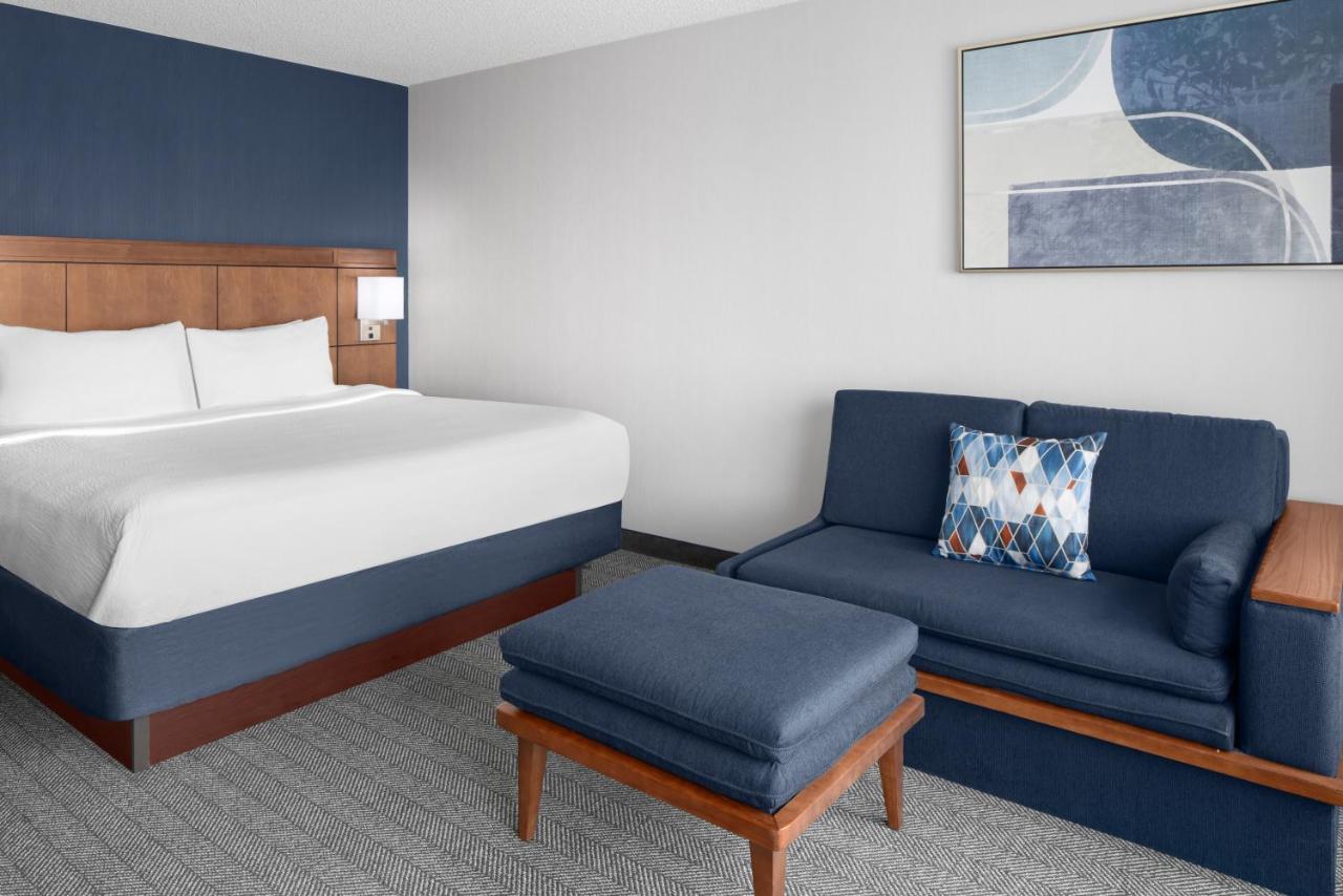 | Courtyard by Marriott Cypress Anaheim/Orange County