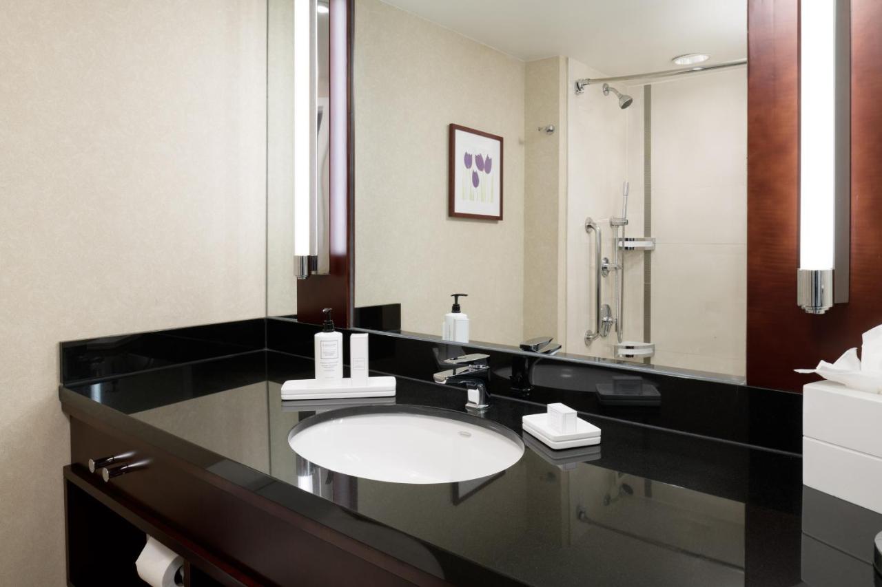 King Room with City View - Hearing/Disability Access at Hilton Charlotte Uptown