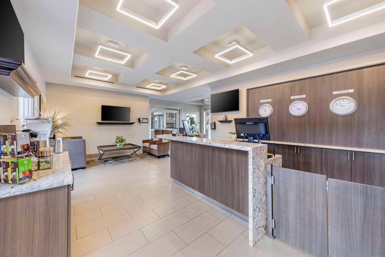 | Best Western Canoga Park Motor Inn