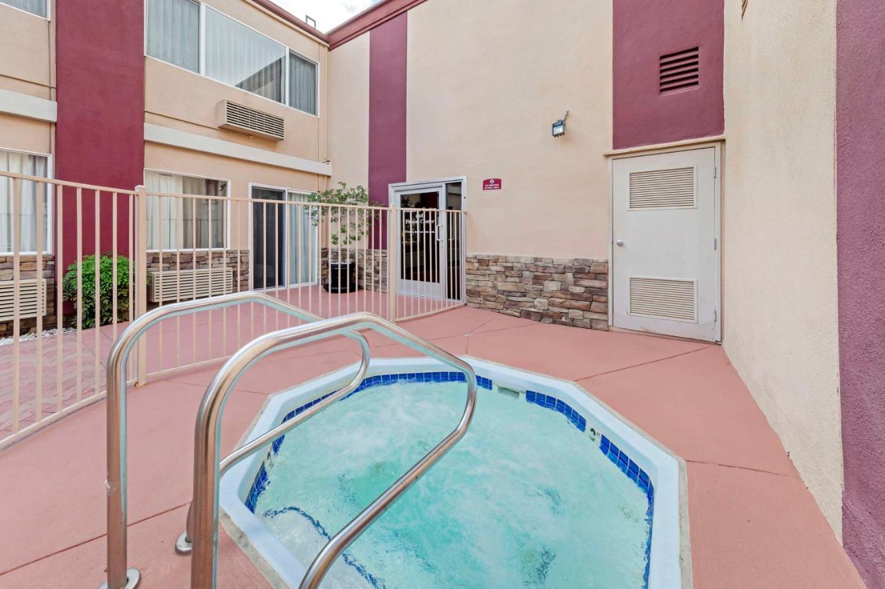 | Best Western Canoga Park Motor Inn