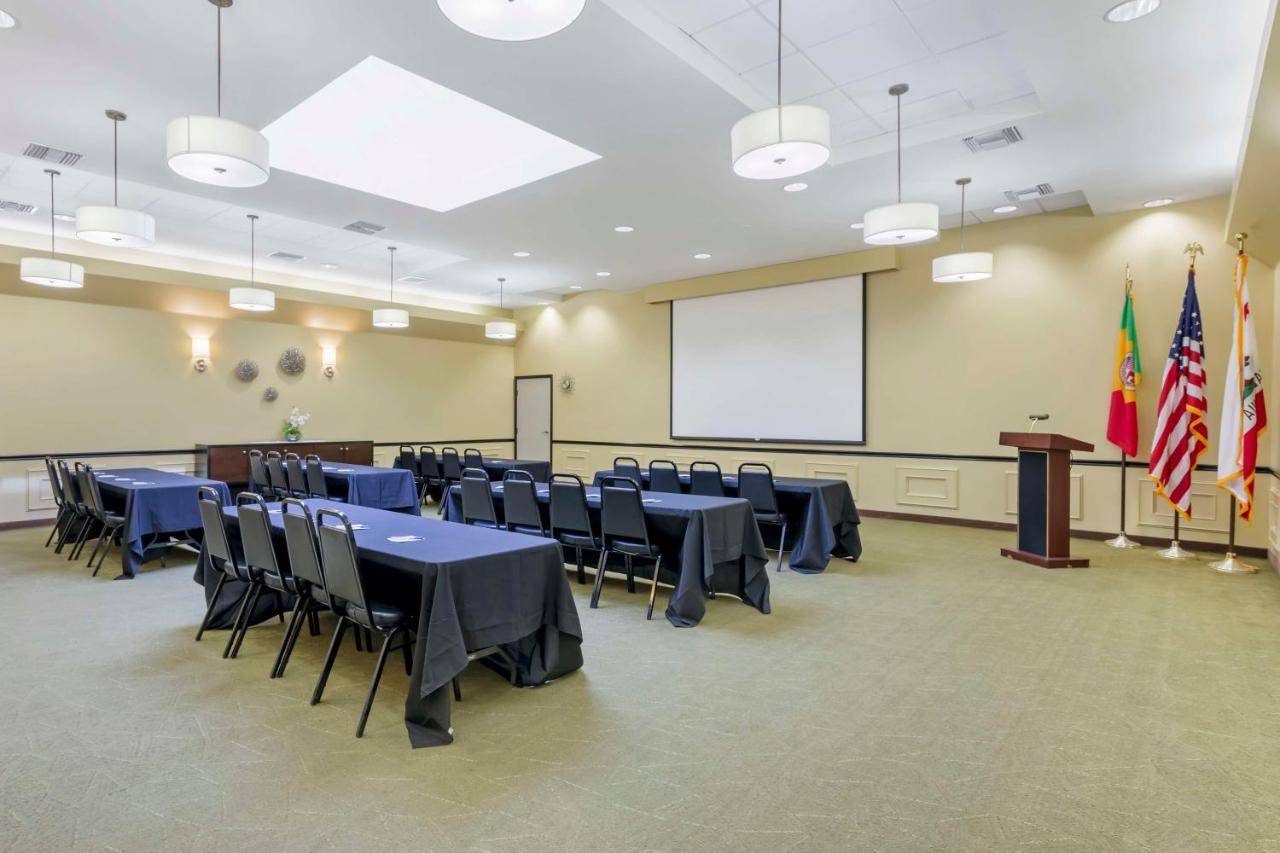 | Best Western Canoga Park Motor Inn
