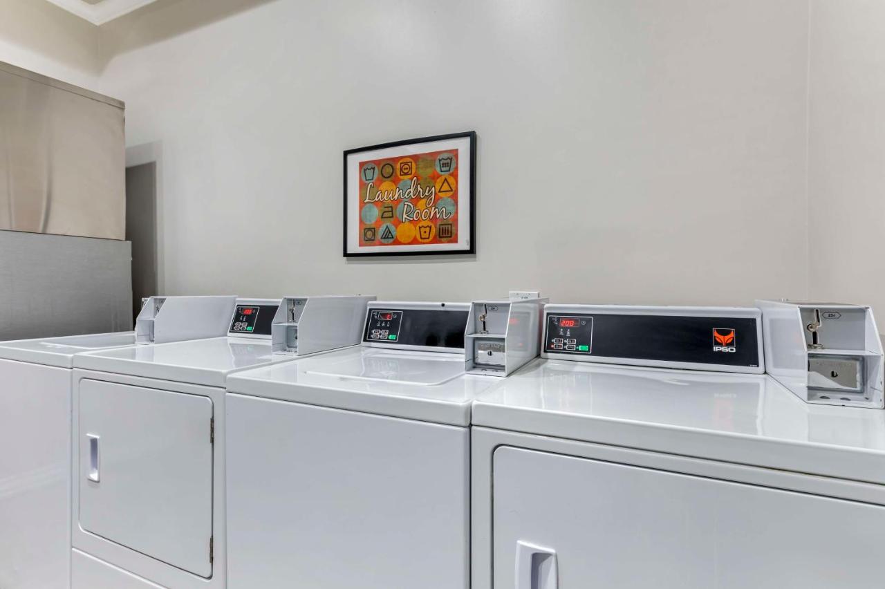 | Best Western Canoga Park Motor Inn