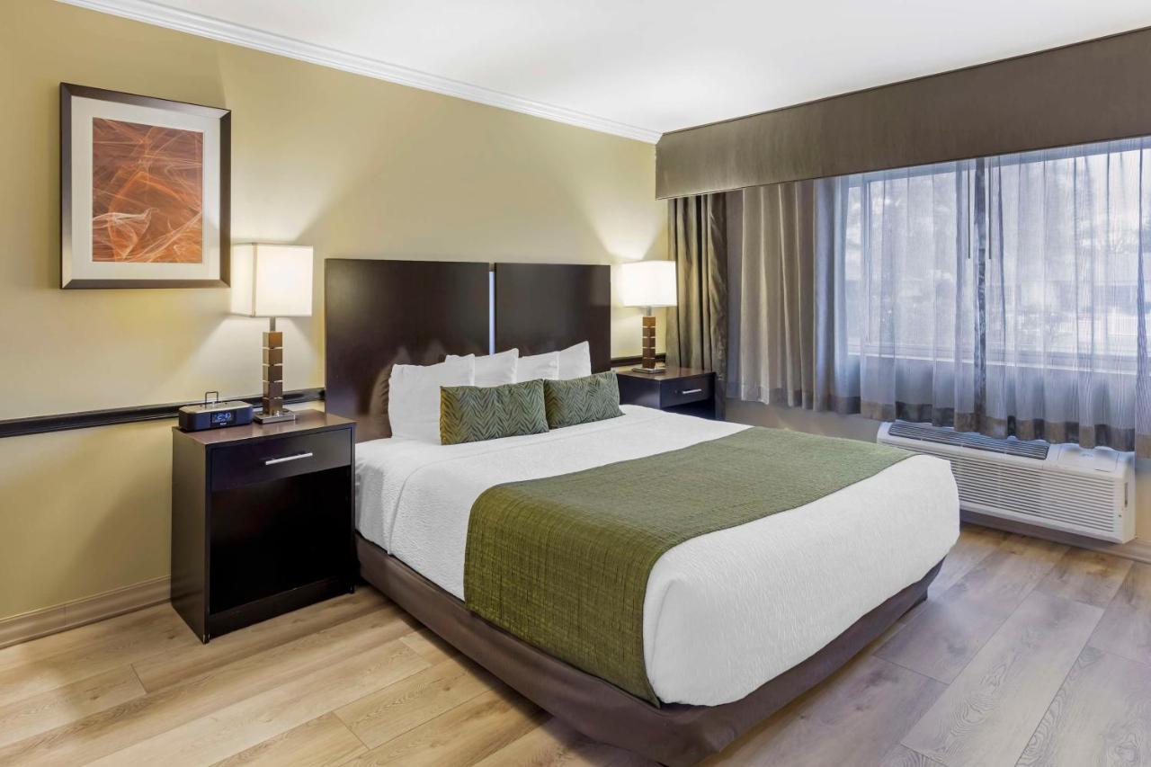 | Best Western Canoga Park Motor Inn
