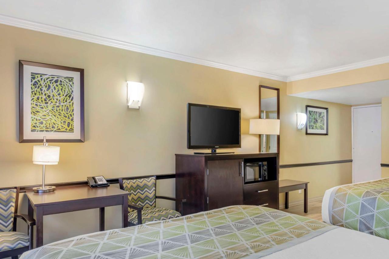 | Best Western Canoga Park Motor Inn