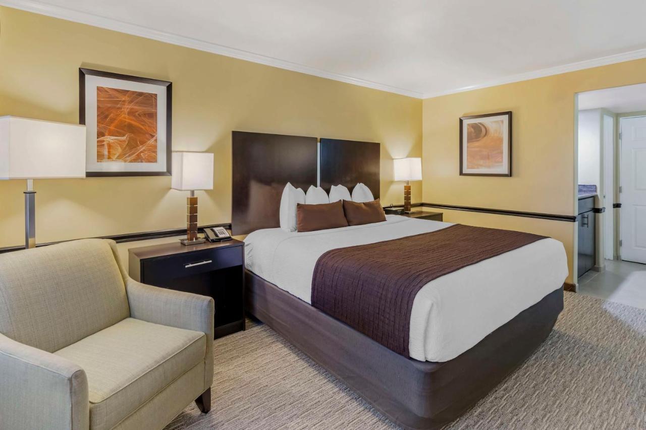 | Best Western Canoga Park Motor Inn