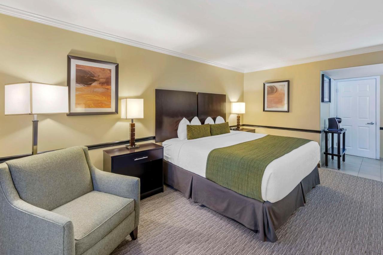 | Best Western Canoga Park Motor Inn