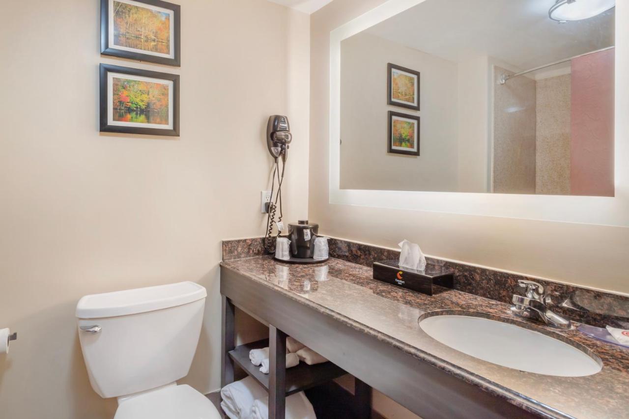Deluxe Queen Room with Two Queen Beds - Non-Smoking at Comfort Inn Orange