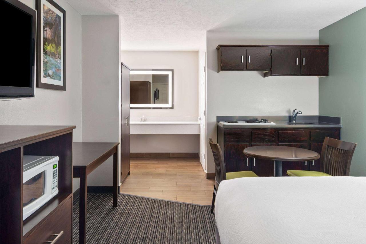 King Studio - Non-Smoking at Wingate by Wyndham Cedar City