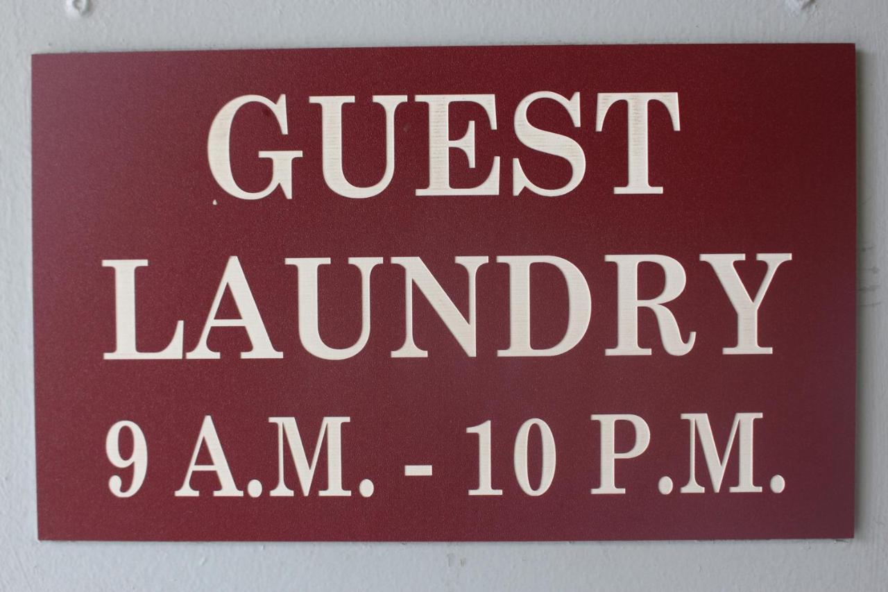  | O'Cairns Inn and Suites