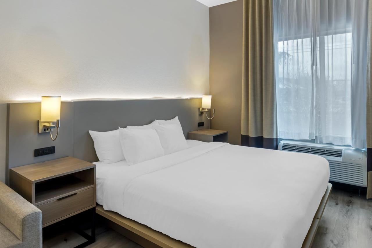 King Suite with Sofa Bed - Non-Smoking at Comfort Inn & Suites Sayre