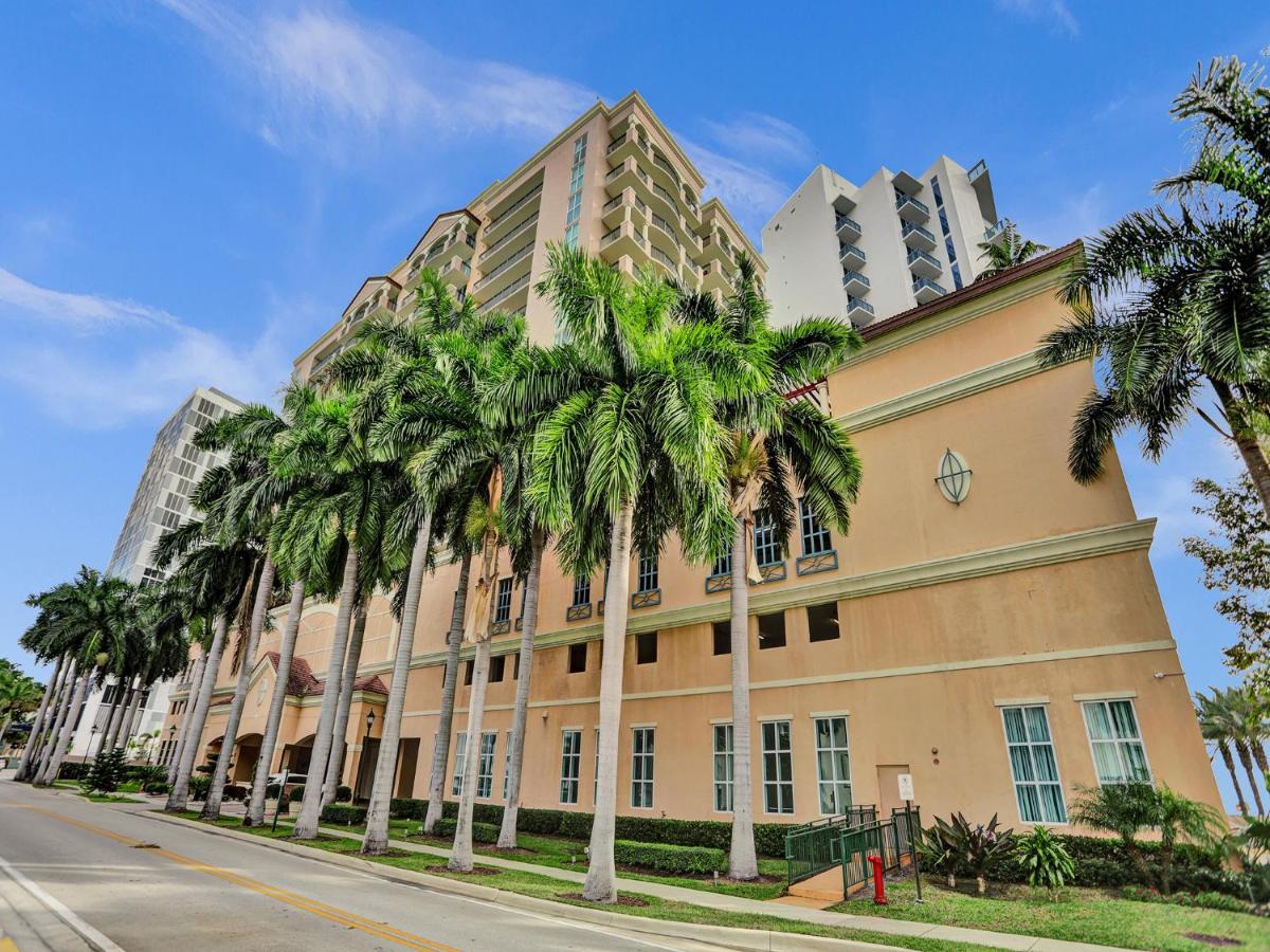 | Stylish Modern 2bd/2bth Apt. min to Beach