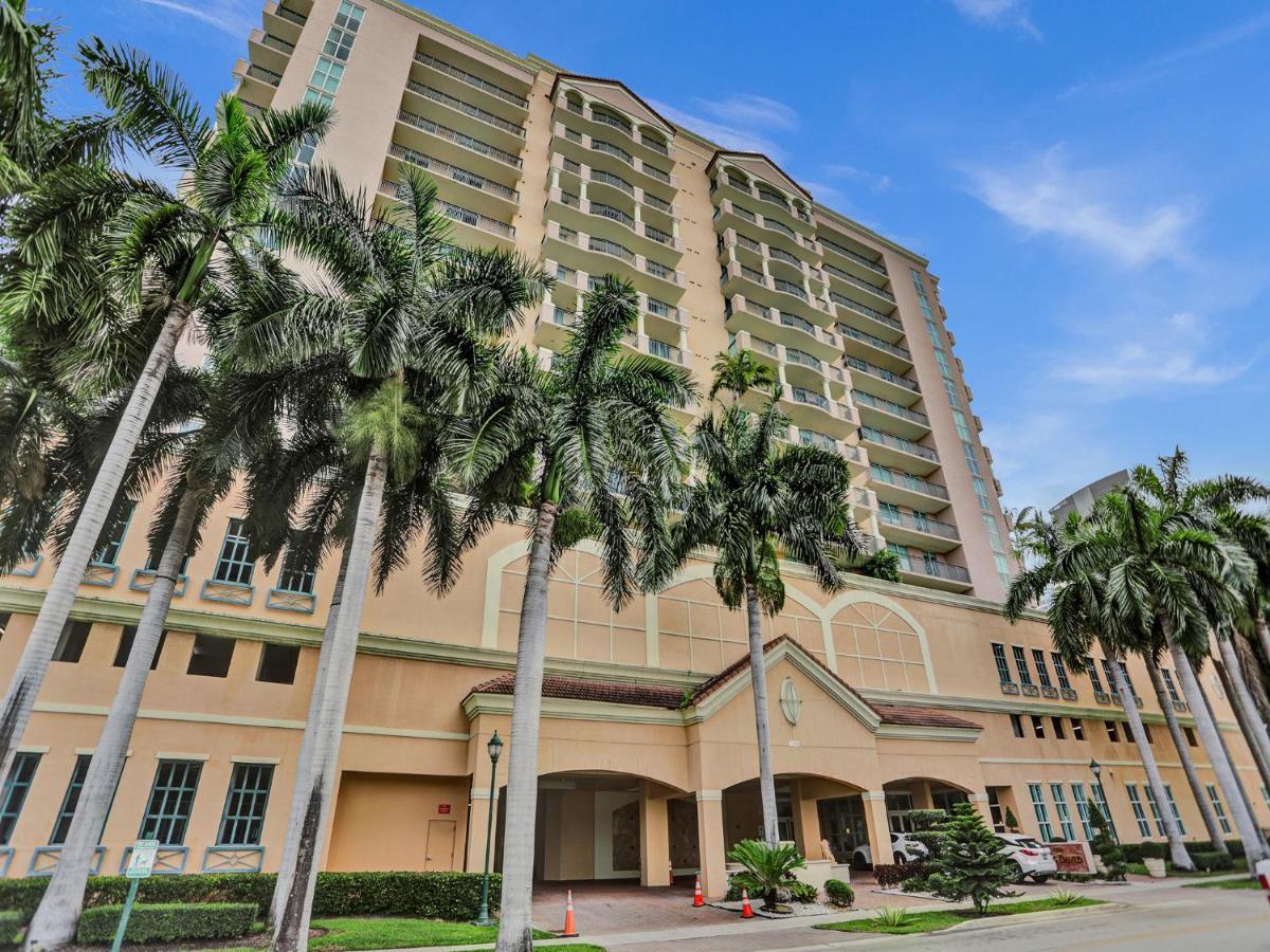 | Stylish Modern 2bd/2bth Apt. min to Beach