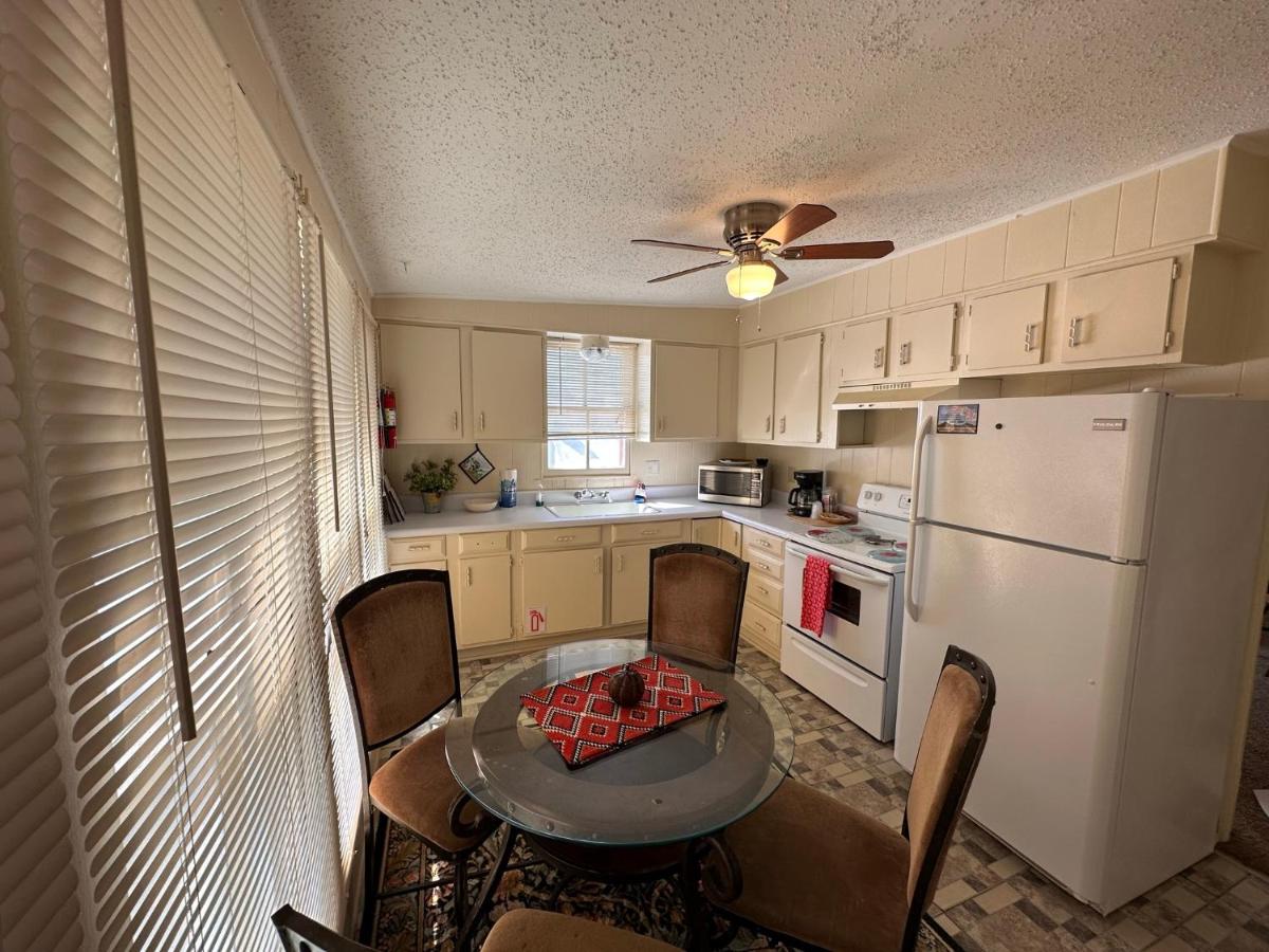 | Carriage Inn - Tarpley Suite 5