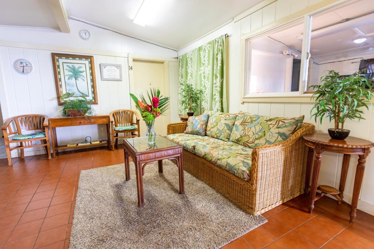| Kauai Palms Hotel