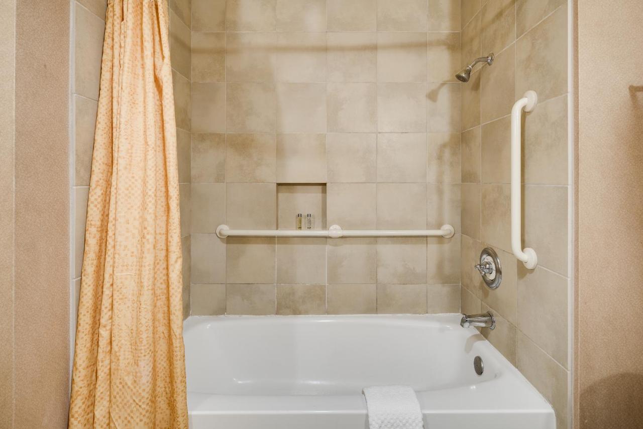 Limited View 2 Queen Beds at Showboat Hotel Atlantic City