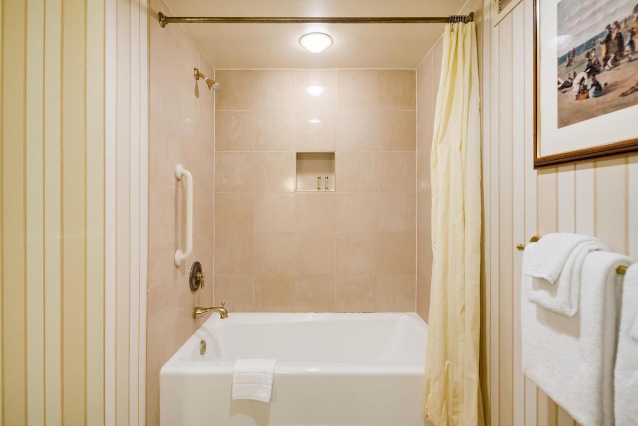 Orleans Tower Standard Double Queen at Showboat Hotel Atlantic City