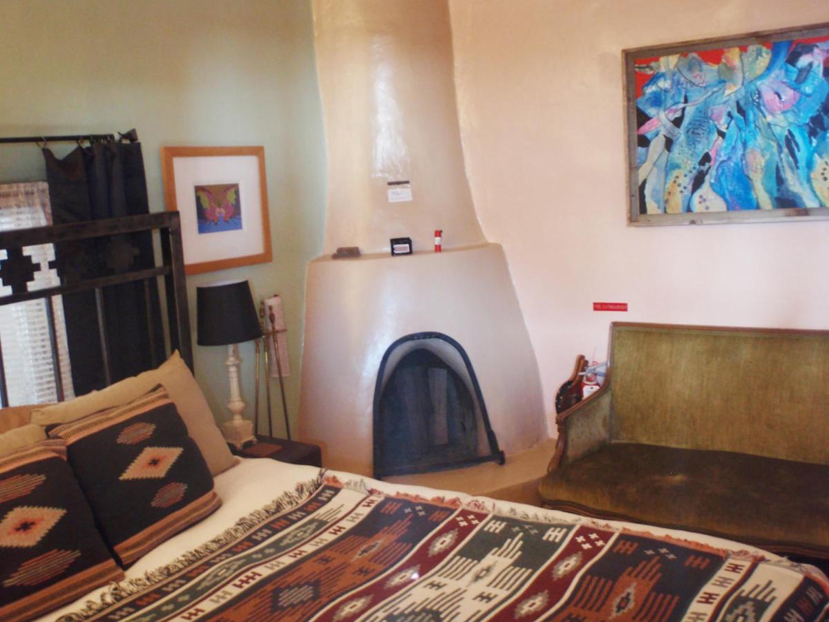 | Touchstone Inn