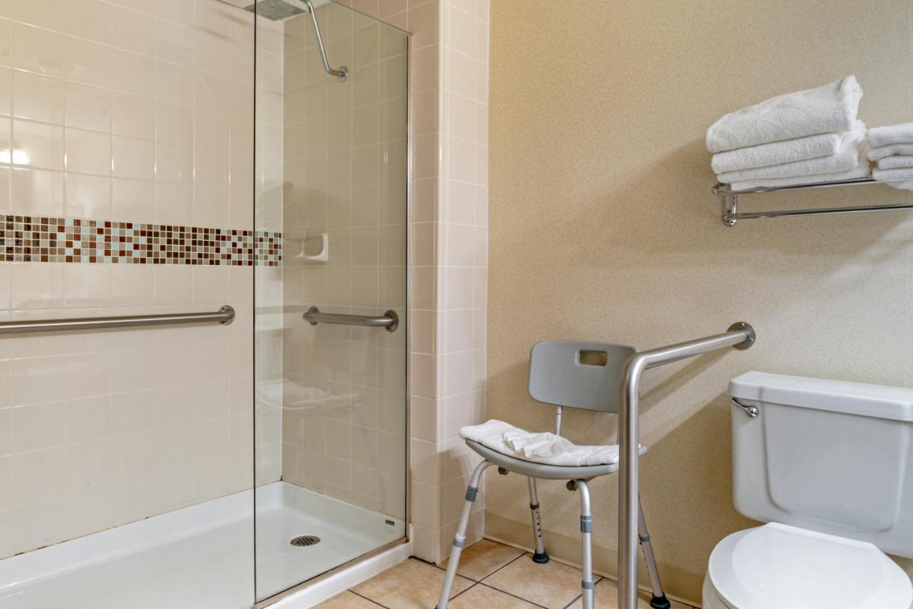 | Quality Inn Saint Ignace