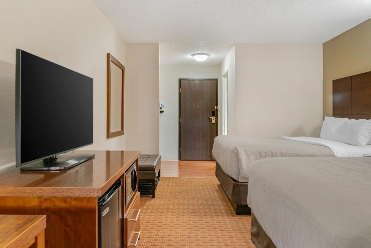| Quality Inn Saint Ignace