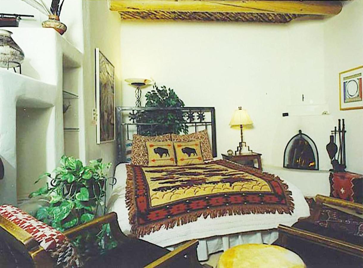 | Touchstone Inn