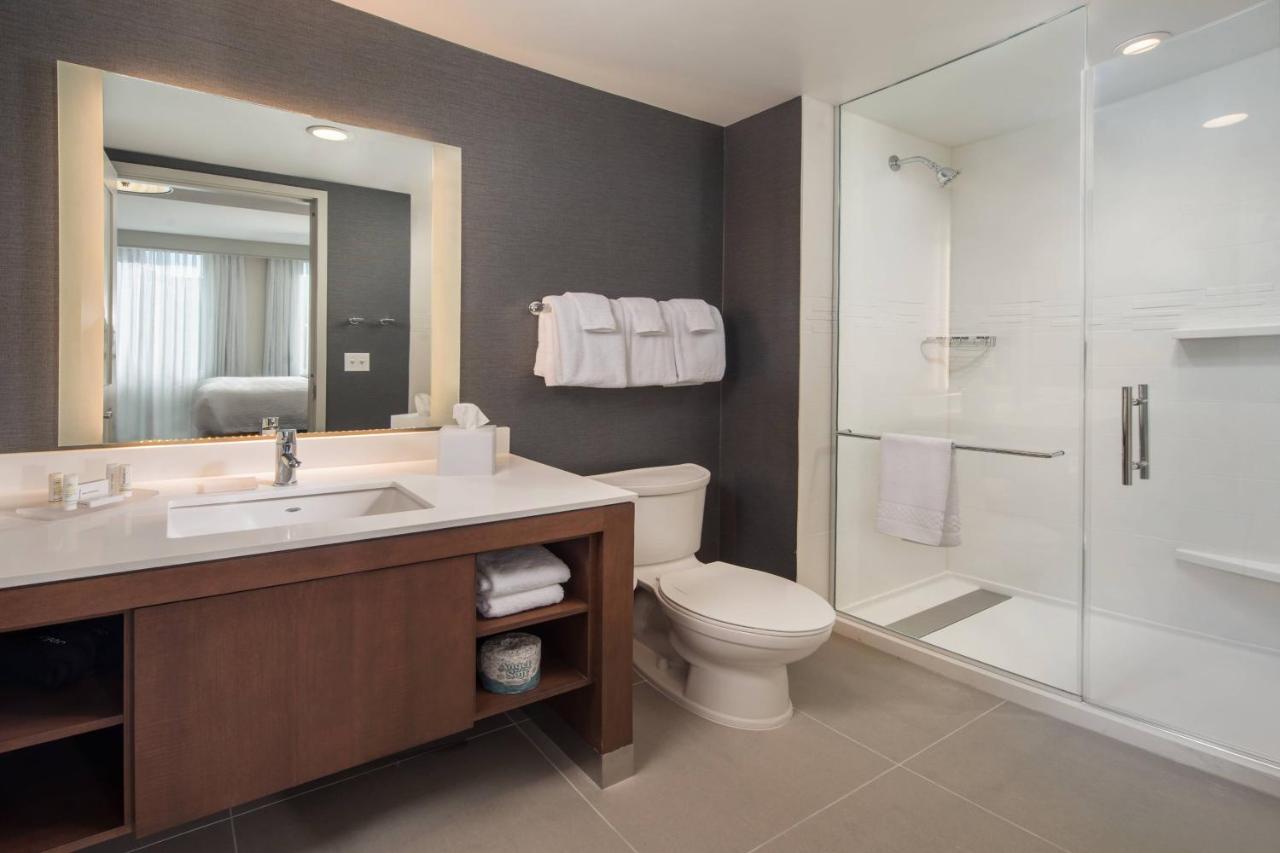 One-Bedroom King Corner Suite with Sofabed - Skyline View at Residence Inn by Marriott Baltimore at The Johns Hopkins Medical Campus