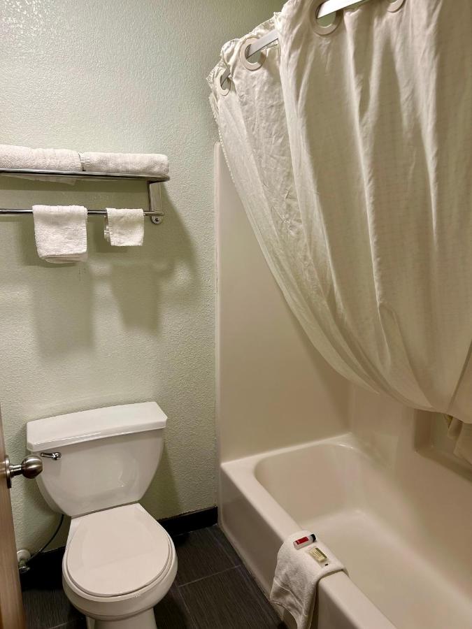  | Super 8 by Wyndham Platte City Kansas City Area