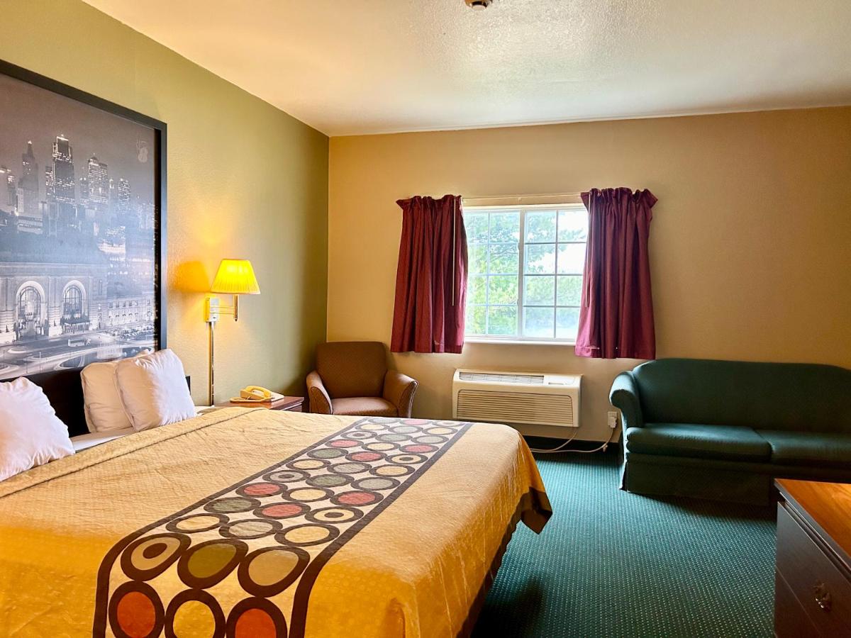  | Super 8 by Wyndham Platte City Kansas City Area