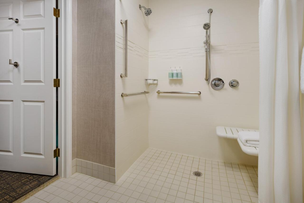 One-Bedroom Queen Suite with Sofa Bed at Residence Inn by Marriott San Jose South\/Morgan Hill