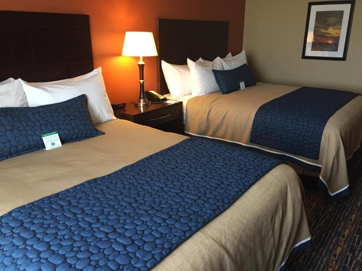 Queen Room with Two Queen Beds at GrandStay Hotel & Suites Mount Horeb - Madison