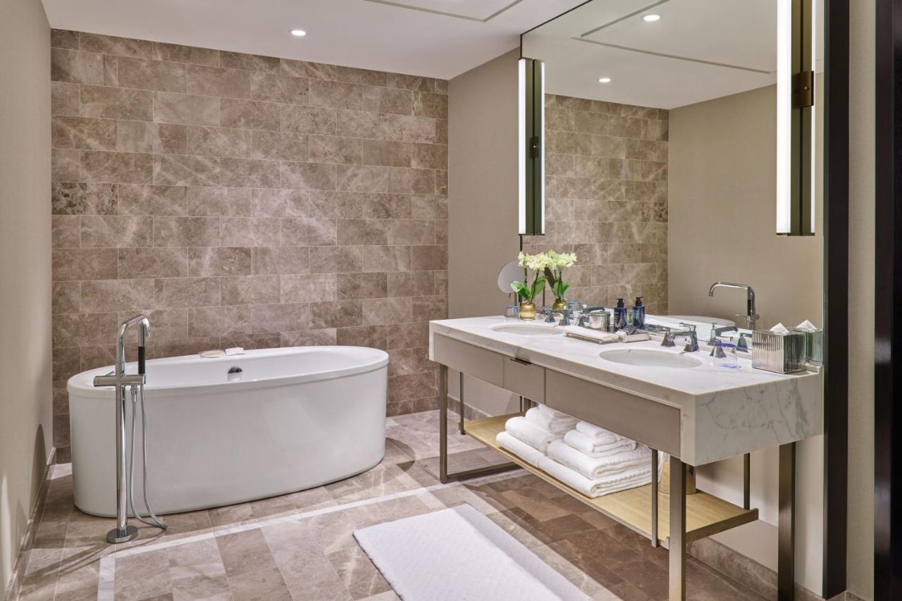 St. Regis Suite at The St. Regis Chicago
