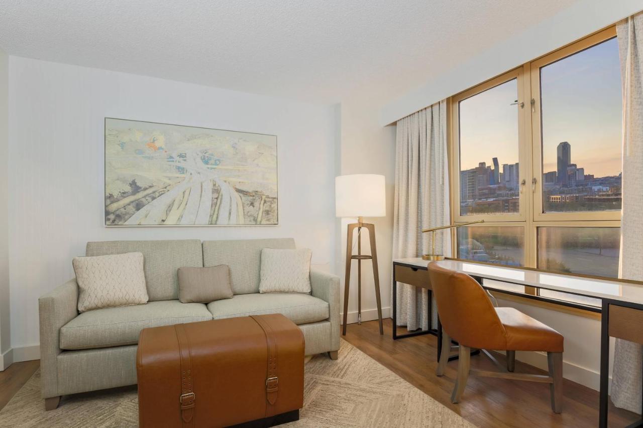 | Sheraton Suites Market Center Dallas