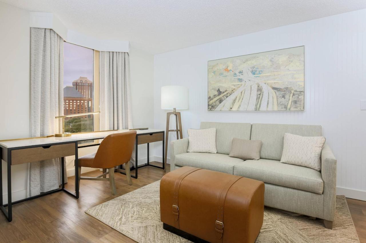 1 King & sofa bed, Club level, Suite, Balcony at Sheraton Suites Market Center Dallas