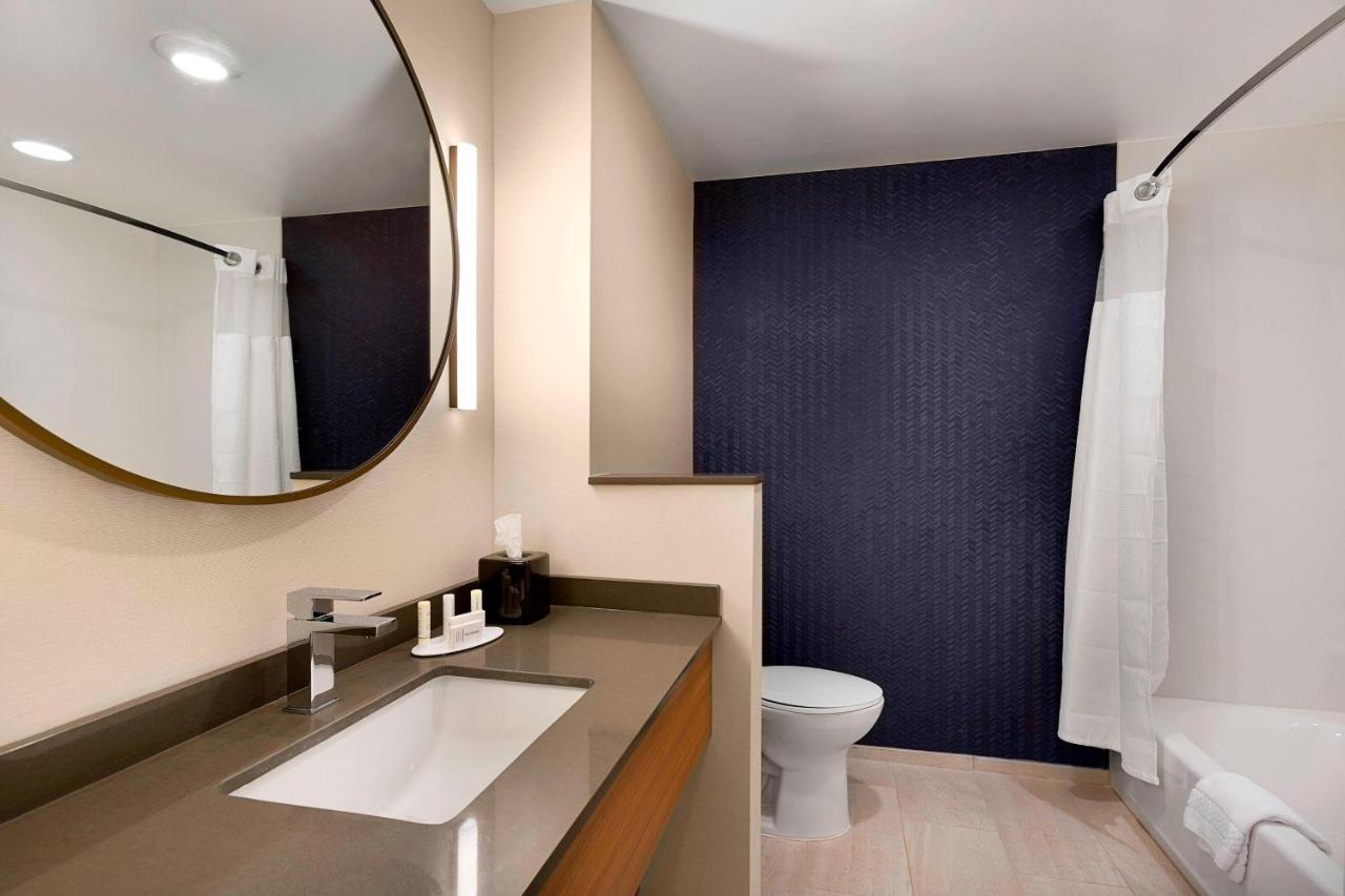 | Fairfield Inn & Suites by Marriott Shelby