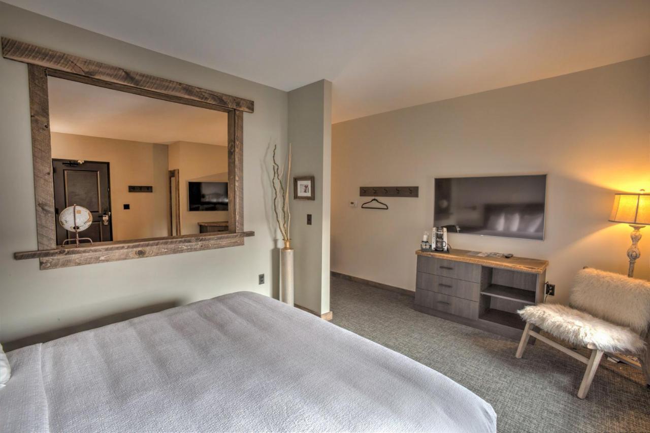 Deluxe Studio at Hotel Crosby