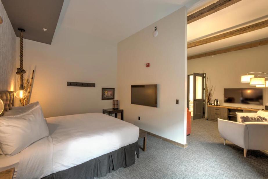 Studio - Disability Access at Hotel Crosby