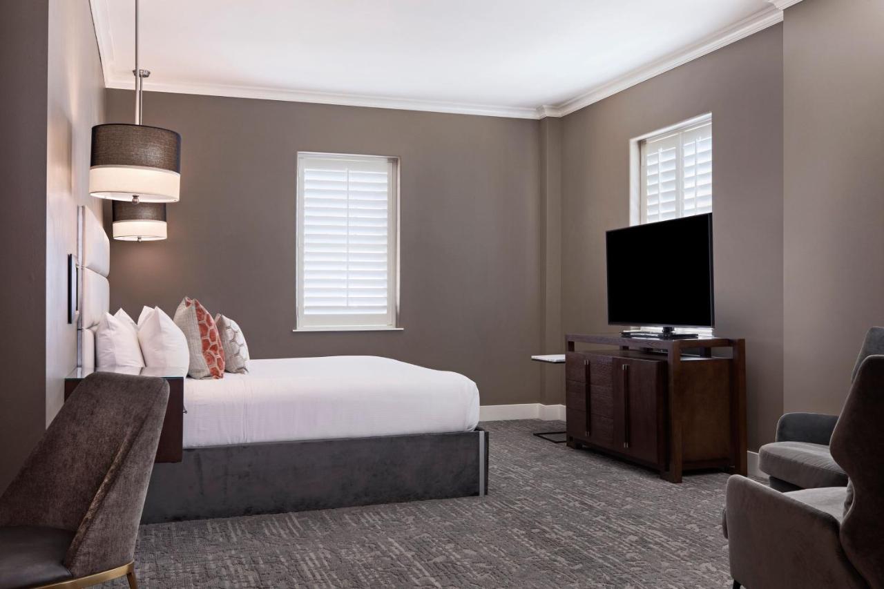 Corner King Room at Ambassador Hotel Oklahoma City, Autograph Collection
