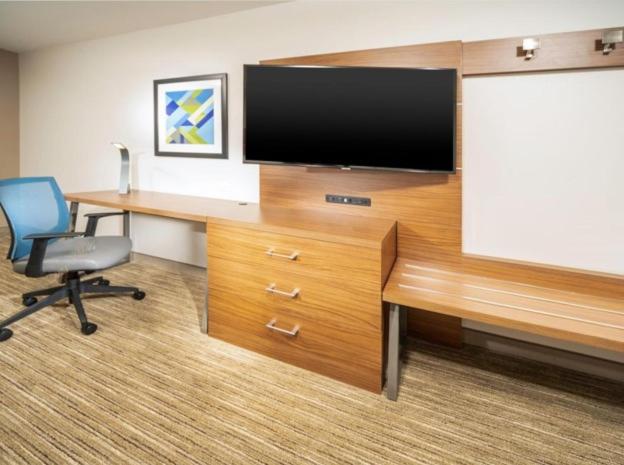| Holiday Inn Express - Brevard, an IHG Hotel