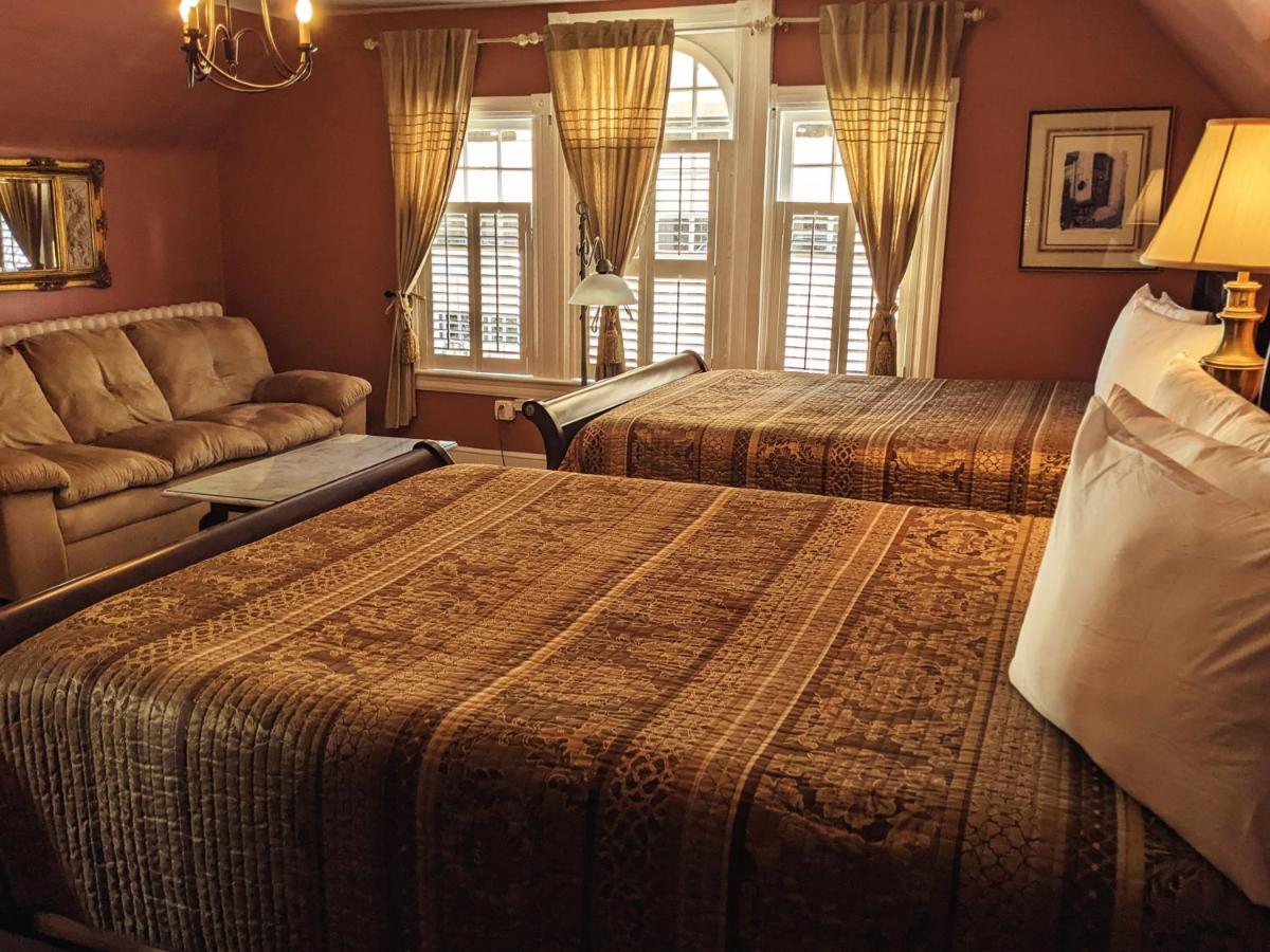 | Chelsea Pub and Inn