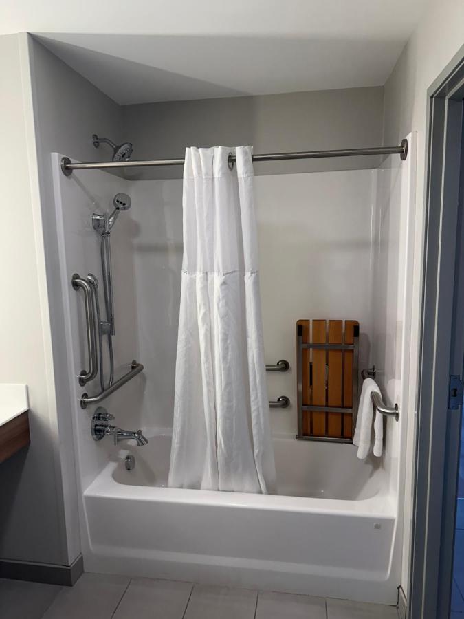 Queen Room with Two Queen Beds - Mobility Access/Non-Smoking at Microtel Inn & Suites by Wyndham Hot Springs