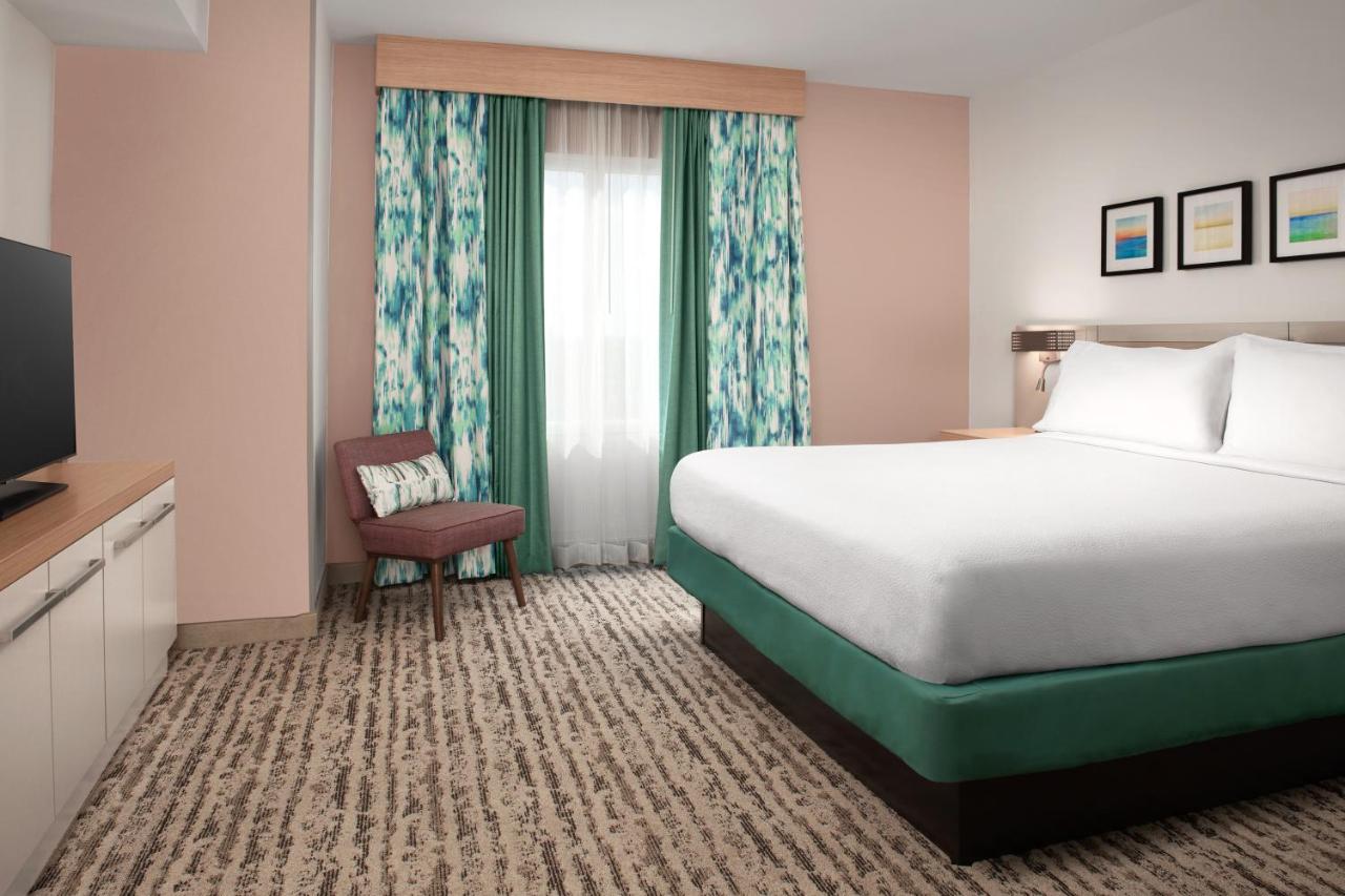 | Hilton Garden Inn Solomons