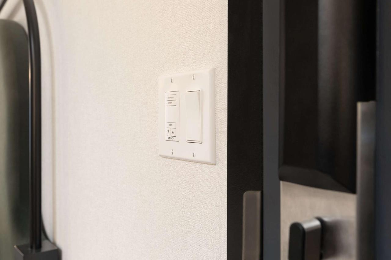Deluxe King Room - Hearing Accessible at Pennyweight Hotel Boston, Curio Collection by Hilton
