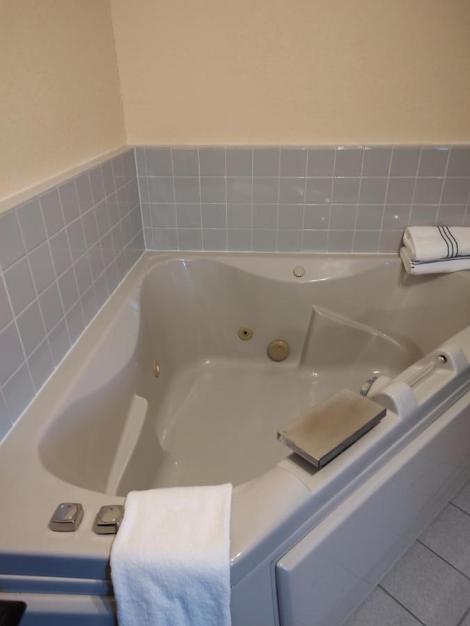 King Studio Suite - Non-Smoking at Days Inn & Suites by Wyndham Fargo 19th Ave/Airport Dome